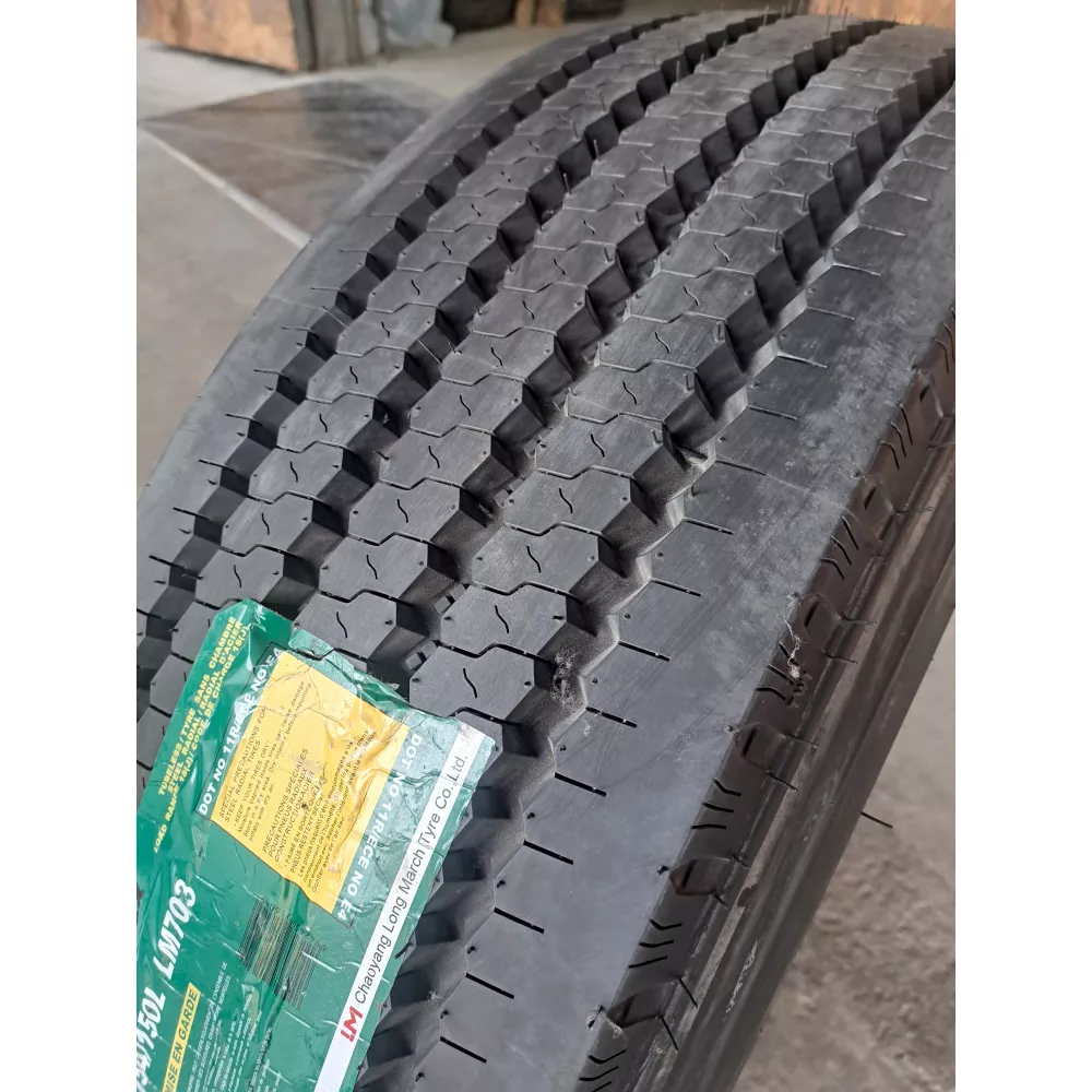 Грузовая шина 315/70 R22,5 Long March LM-703 18PR в Омске